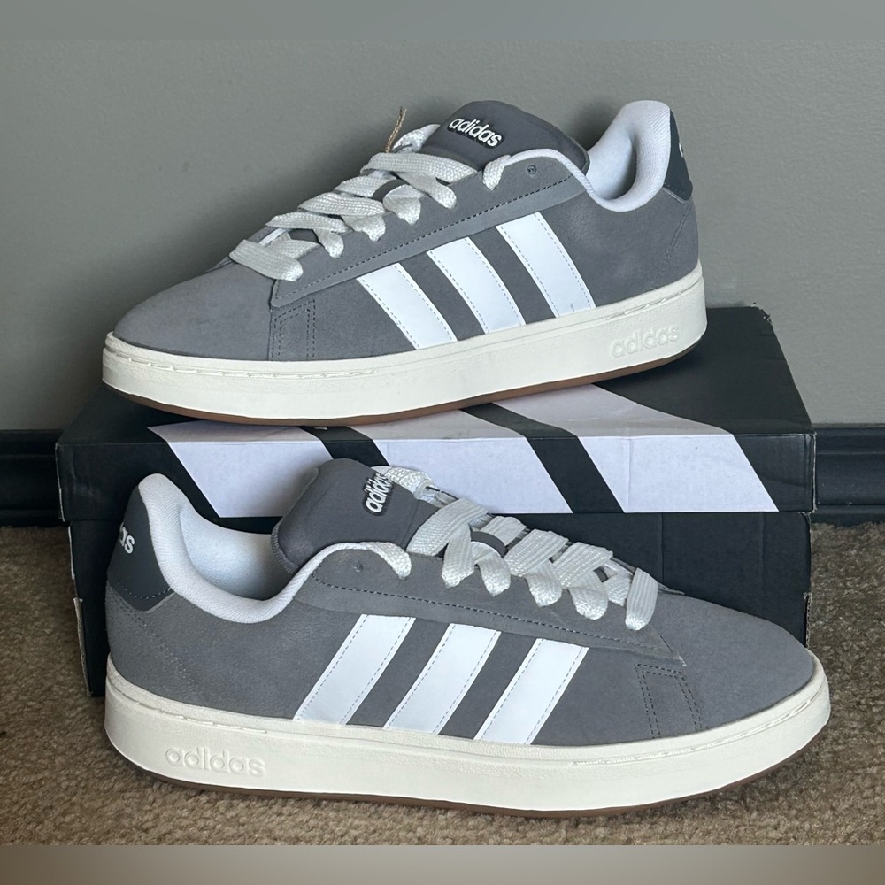 Adidas Men's Grand Court Alpha 00s Classic Gray and White Sneakers size 11